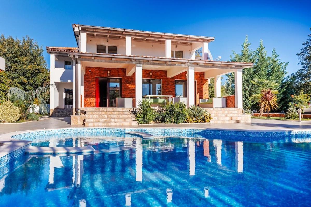 Only You, With Pool Krimovica